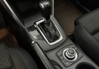 Подержанный автомобиль Mazda CX-5 2014 года (11 фото)