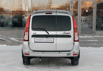 Подержанный автомобиль LADA (ВАЗ) Largus Wagon 2015 года (6 фото)