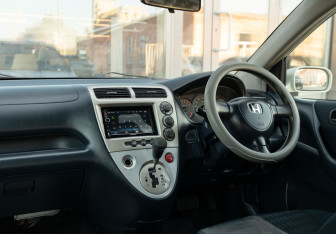 Подержанный автомобиль Honda Civic Hatchback 2001 года (10 фото)