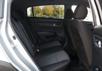 Подержанный автомобиль Kia Rio Hatchback 2018 года (19 фото)