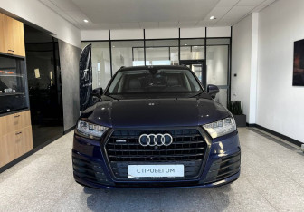 Подержанный автомобиль Audi Q7 2019 года (3 фото)