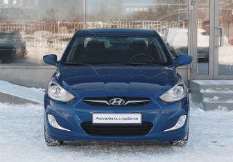 Подержанный автомобиль Hyundai Solaris Sedan 2013 года (2 фото)