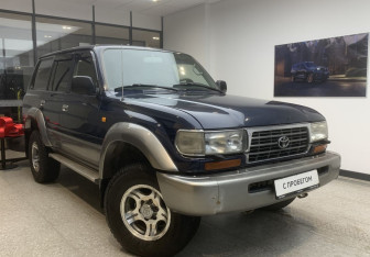 Подержанный автомобиль Toyota Land Cruiser Suv 1997 года (3 фото)