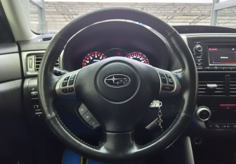 Подержанный автомобиль Subaru Forester Suv 2012 года (9 фото)