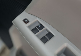 Подержанный автомобиль Honda Freed 2010 года (17 фото)