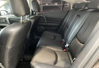 Подержанный автомобиль Mazda 6 Sedan 2011 года (11 фото)