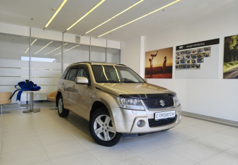 Подержанный автомобиль Suzuki Grand Vitara 2006 года (3 фото)