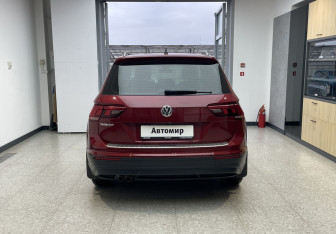 Подержанный автомобиль Volkswagen Tiguan 2020 года (5 фото)
