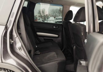 Подержанный автомобиль Nissan X-Trail 2011 года (18 фото)