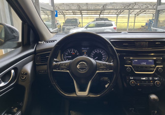 Подержанный автомобиль Nissan Qashqai 2021 года (12 фото)