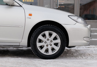 Подержанный автомобиль Toyota Camry Sedan 2003 года (9 фото)