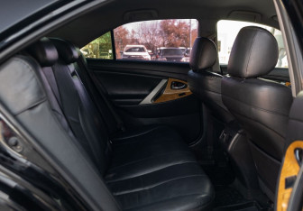 Подержанный автомобиль Toyota Camry Sedan 2006 года (19 фото)