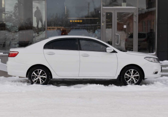 Подержанный автомобиль Lifan Solano 2018 года (4 фото)