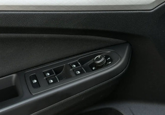Подержанный автомобиль Volkswagen Golf Wagon 2021 года (16 фото)
