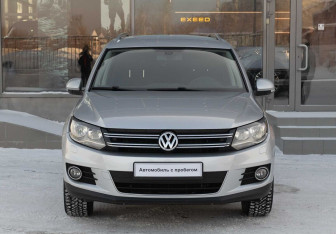 Подержанный автомобиль Volkswagen Tiguan 2012 года (2 фото)