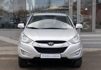 Подержанный автомобиль Hyundai Tucson 2010 года (2 фото)