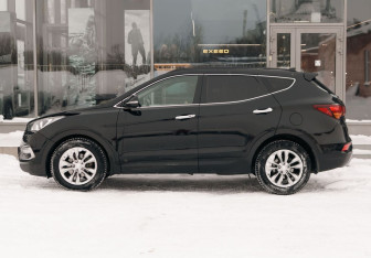 Подержанный автомобиль Hyundai Santa Fe 2016 года (8 фото)