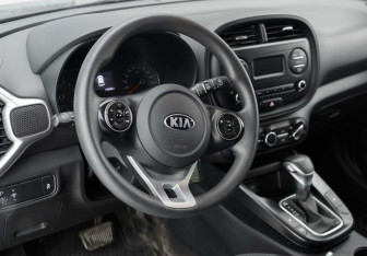 Подержанный автомобиль Kia Soul 2020 года (11 фото)