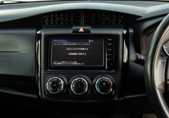 Подержанный автомобиль Toyota Corolla Sedan 2015 года (13 фото)