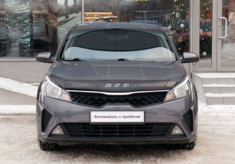 Подержанный автомобиль Kia Rio Sedan 2021 года (2 фото)