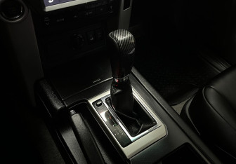 Подержанный автомобиль Toyota Land Cruiser Prado 2011 года (11 фото)