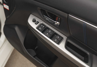 Подержанный автомобиль Subaru Levorg 2014 года (30 фото)
