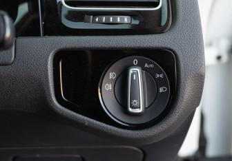 Подержанный автомобиль Volkswagen Golf Wagon 2013 года (17 фото)