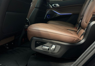 Подержанный автомобиль BMW X7 2019 года (30 фото)