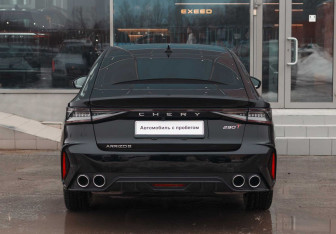 Подержанный автомобиль Chery Arrizo 8 2023 года (6 фото)