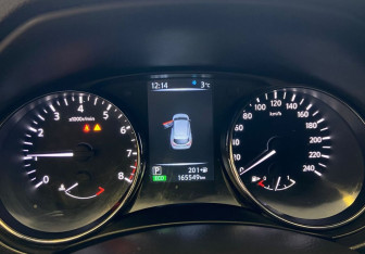 Подержанный автомобиль Nissan Qashqai 2016 года (9 фото)