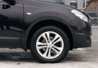 Подержанный автомобиль Nissan Qashqai 2010 года (9 фото)