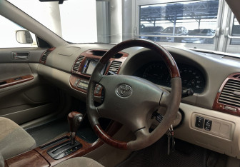 Подержанный автомобиль Toyota Camry Sedan 2003 года (9 фото)