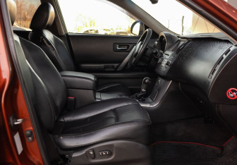 Подержанный автомобиль Infiniti FX 2008 года (24 фото)