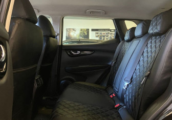 Подержанный автомобиль Nissan Qashqai 2016 года (17 фото)