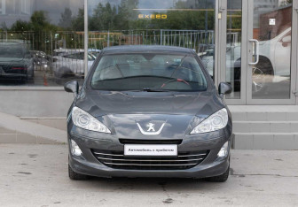 Подержанный автомобиль Peugeot 408 2013 года (2 фото)
