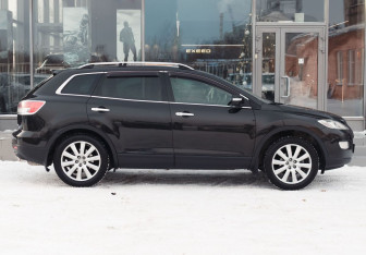 Подержанный автомобиль Mazda CX-9 2008 года (4 фото)