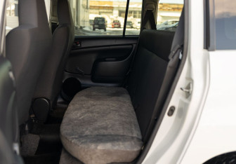 Подержанный автомобиль Toyota Probox 2008 года (17 фото)