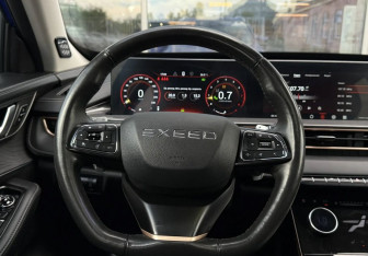 Подержанный автомобиль Exeed LX 2023 года (10 фото)