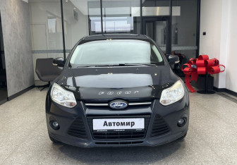 Подержанный автомобиль Ford Focus Hatchback 2012 года (2 фото)