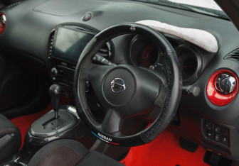 Подержанный автомобиль Nissan Juke Nismo 2014 года (11 фото)