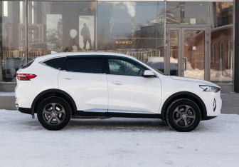 Подержанный автомобиль Haval F7 2019 года (4 фото)