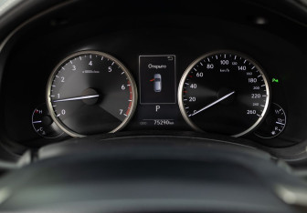 Подержанный автомобиль Lexus NX 2018 года (13 фото)