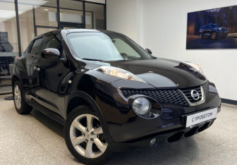 Подержанный автомобиль Nissan Juke 2012 года (4 фото)