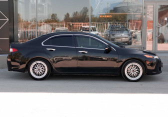 Подержанный автомобиль Honda Accord Sedan 2008 года (4 фото)