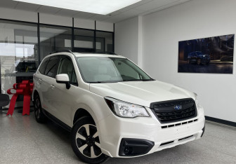 Подержанный автомобиль Subaru Forester Suv 2017 года (3 фото)