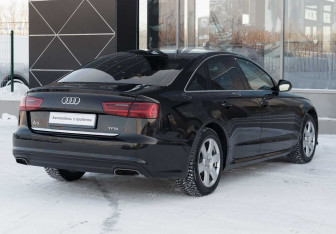 Подержанный автомобиль Audi A6 Sedan 2016 года (5 фото)