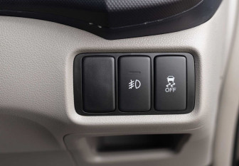 Подержанный автомобиль Honda Insight Hatchback 2009 года (19 фото)