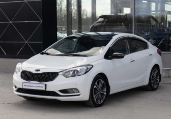 Подержанный автомобиль Kia Cerato Sedan 2013 года (1 фото)