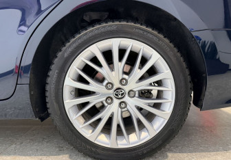 Подержанный автомобиль Toyota Camry Sedan 2018 года (24 фото)