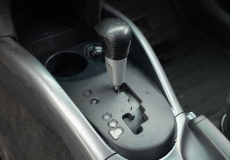 Подержанный автомобиль Mitsubishi Outlander 2007 года (15 фото)